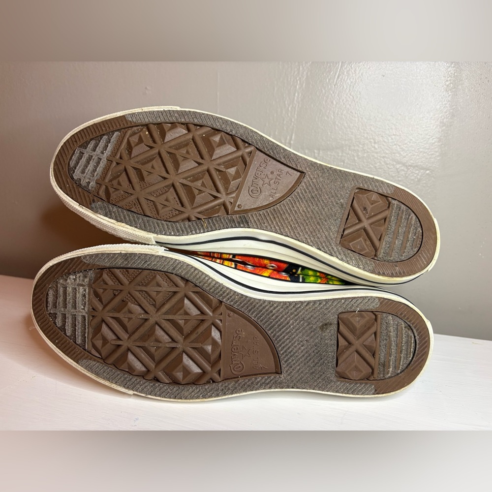 Rare pair of Jimi Hendrix high top converse - Picture 9 of 10